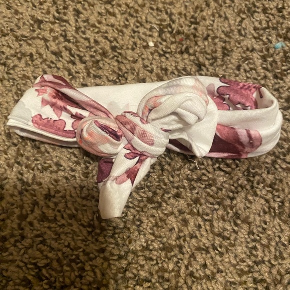 over 50 bows - Picture 11 of 13